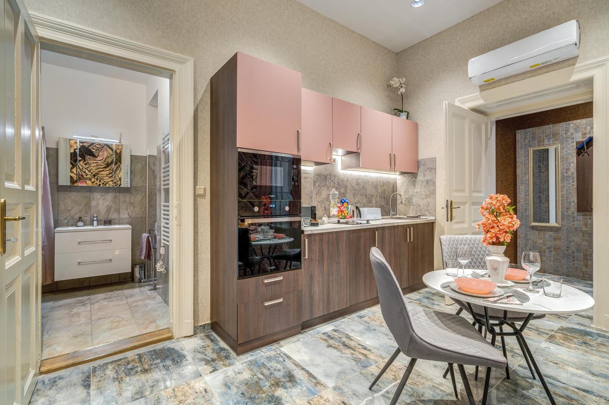 Budapest Magic Exotic In Downtown Екстериор снимка